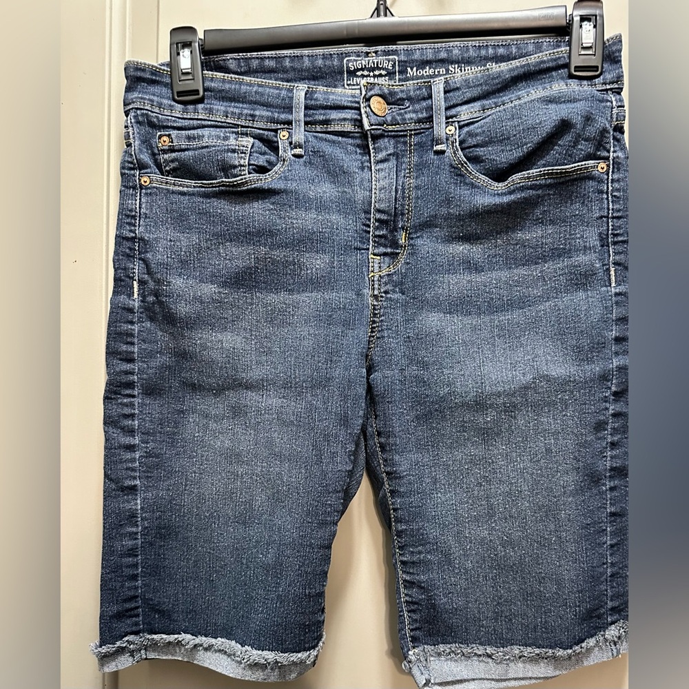Signature by Levi Strauss Size 10 Modern Skinny Shorts Pre-owned - Picture 1 of 7